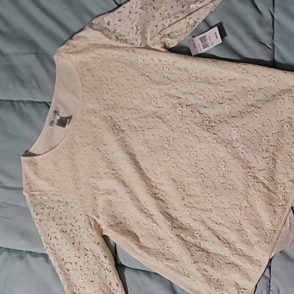 Hannah Beige/Off-White 1/4 Sleeve Floral Lace Wrap Top. Women's (L)‎ NWT